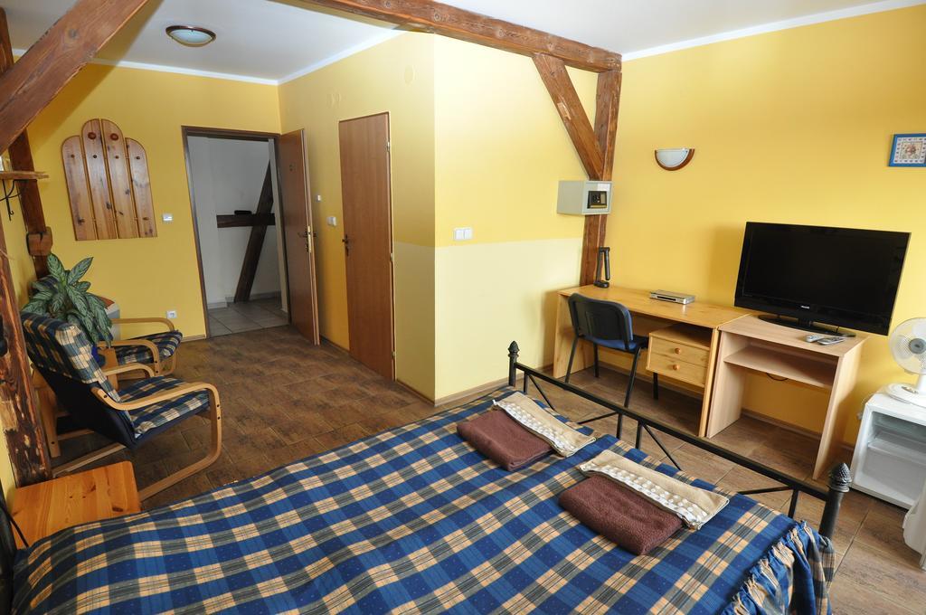 Hotel Na Hradbách Louny Exterior foto